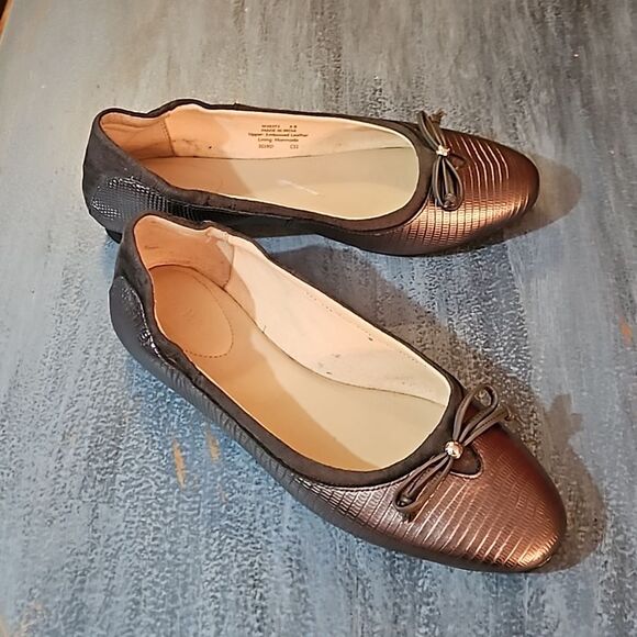 NWOT Cole Haan silver ballet flats size 6B - Picture 3 of 9